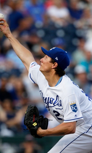 Lopez HR helps KC beat Tigers 7-3 in 1st MLB game in Omaha